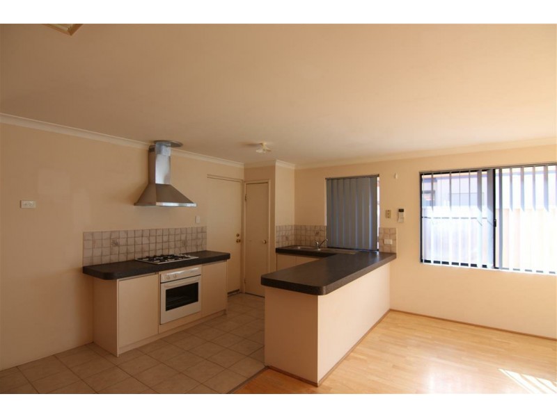 14/5-9 Herndon Close, Cannington WA 6107