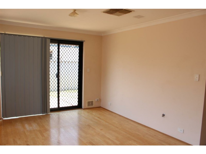 14/5-9 Herndon Close, Cannington WA 6107