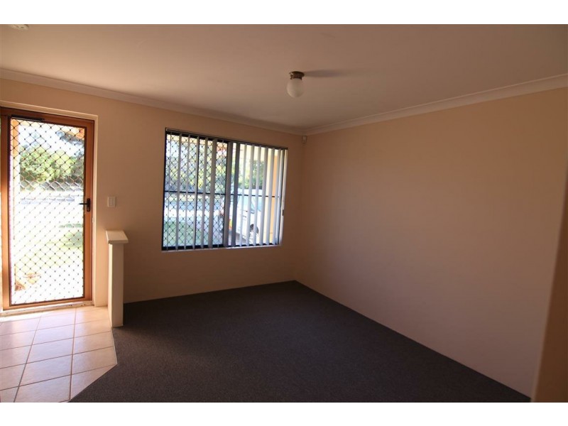 14/5-9 Herndon Close, Cannington WA 6107