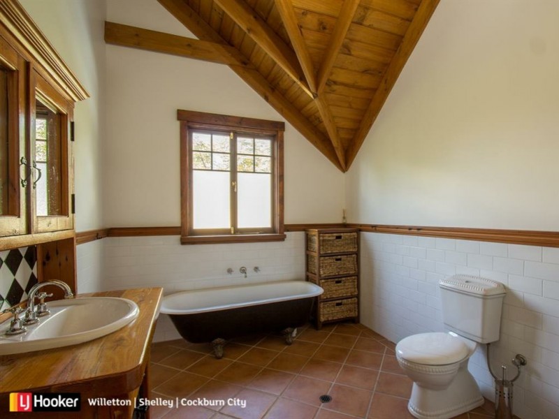 17a Tyre Avenue, Riverton WA 6148