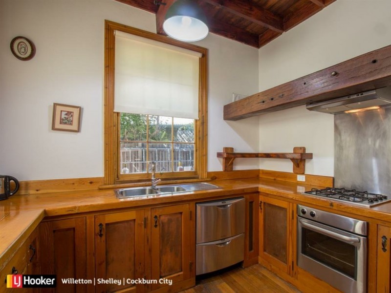 17a Tyre Avenue, Riverton WA 6148