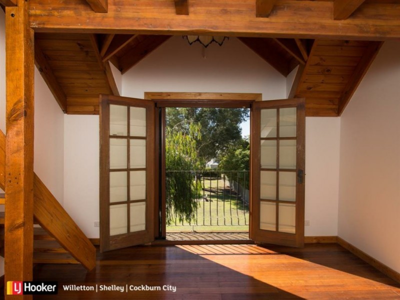 17a Tyre Avenue, Riverton WA 6148