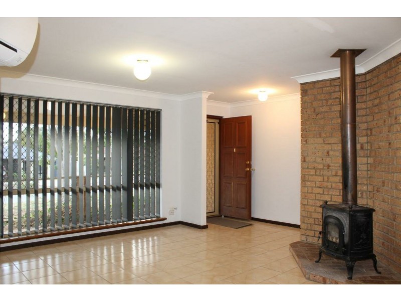 16 Taylor Close, Leda WA 6170