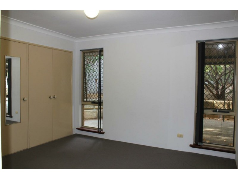 16 Taylor Close, Leda WA 6170