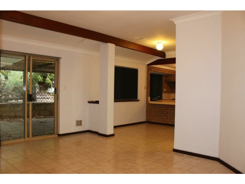 16 Taylor Close, Leda WA 6170