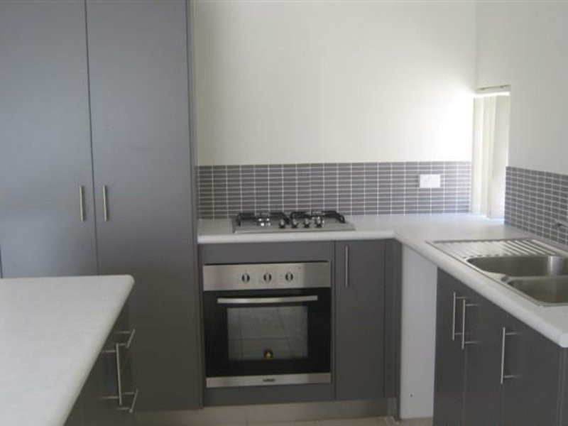 8/157 Seventh Road, Armadale WA 6112