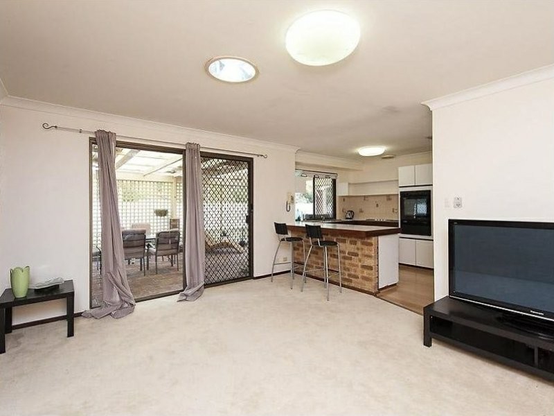 11 Fabian Close, Willetton WA 6155