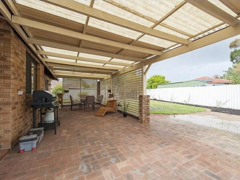 11 Fabian Close, Willetton WA 6155