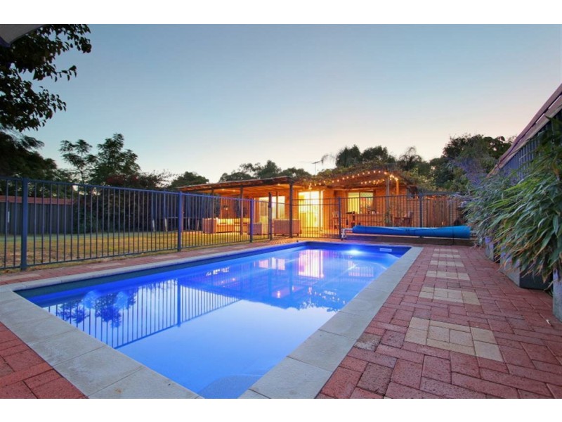 92 Bibra Drive, Bibra Lake WA 6163