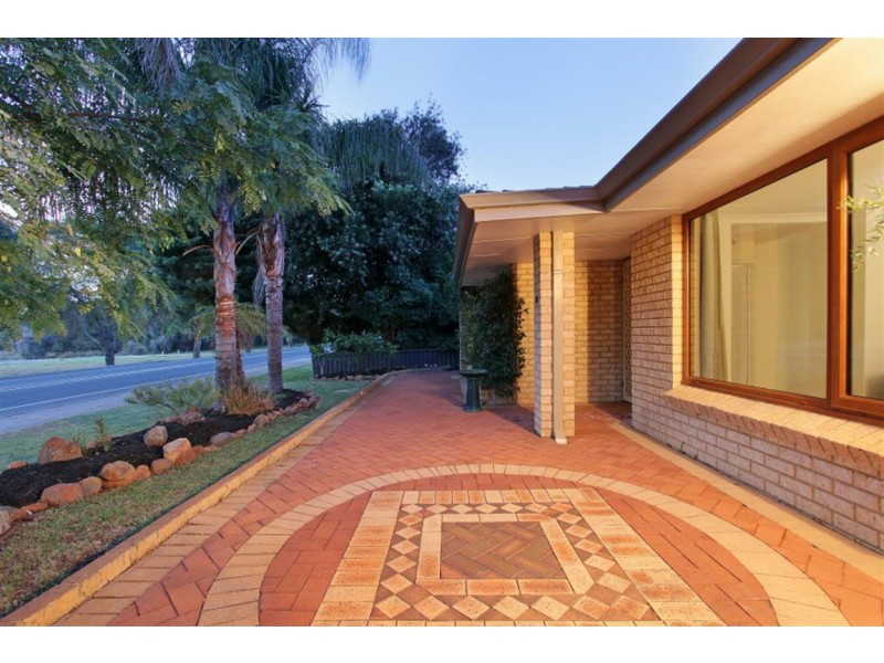 92 Bibra Drive, Bibra Lake WA 6163