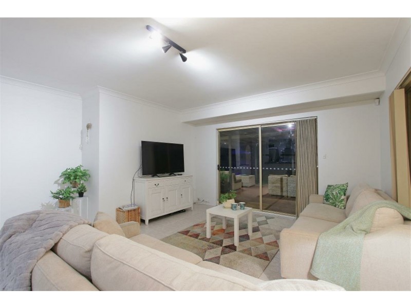 92 Bibra Drive, Bibra Lake WA 6163