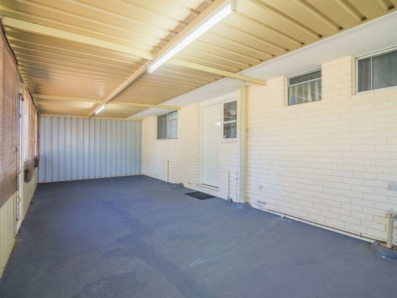 11 Sussex Street, Spearwood WA 6163