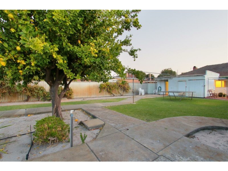 201 Surrey Road, Rivervale WA 6103