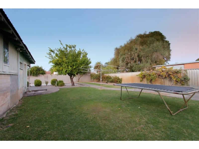 201 Surrey Road, Rivervale WA 6103