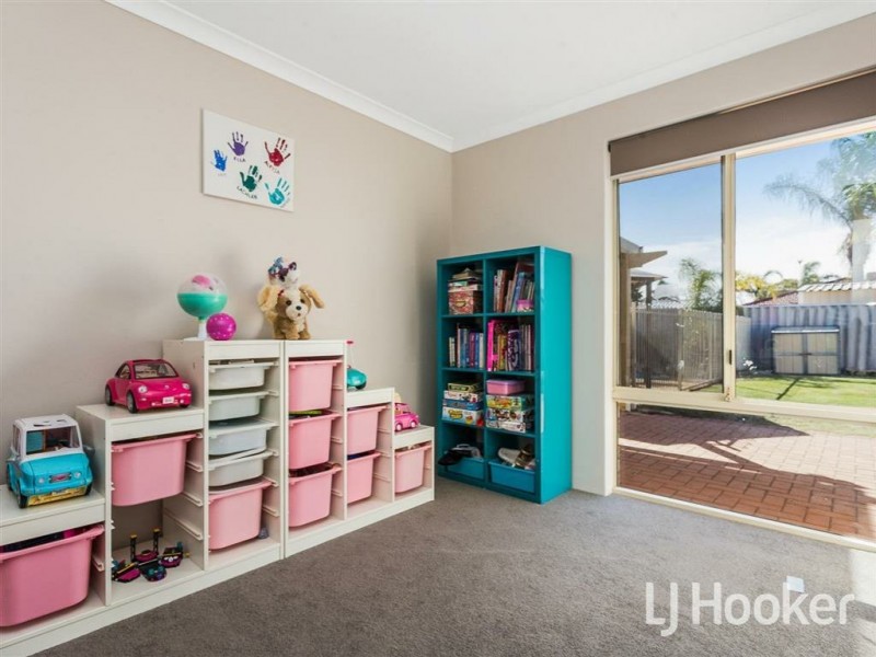 24 Bodella Gardens, Atwell WA 6164