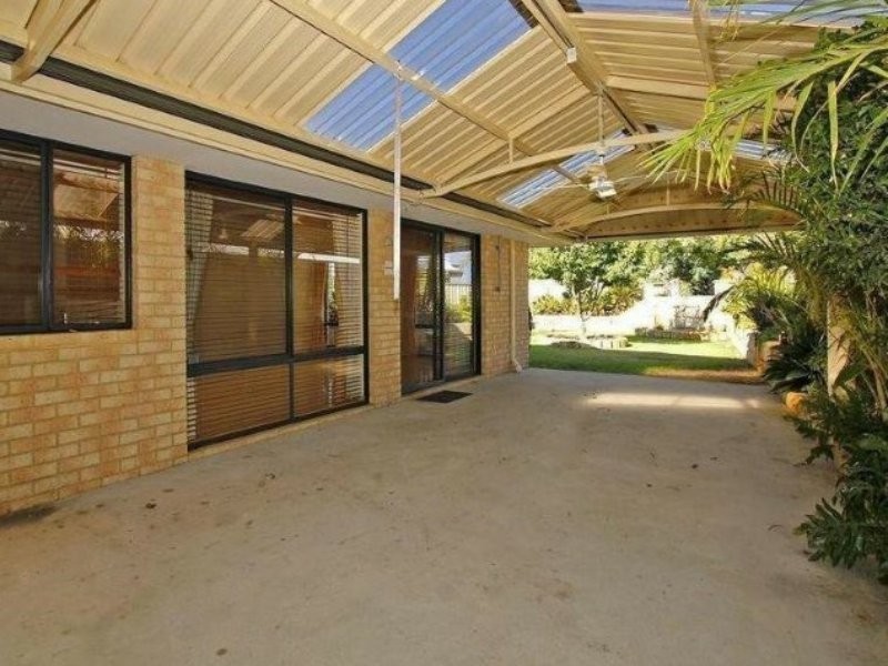 25 Meranda Lane, Success WA 6164