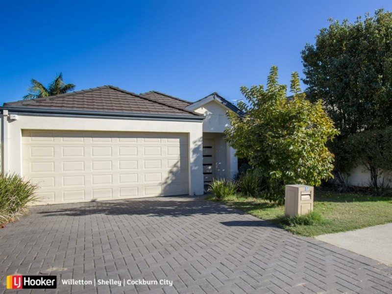 37 Modillion Avenue, Shelley WA 6148