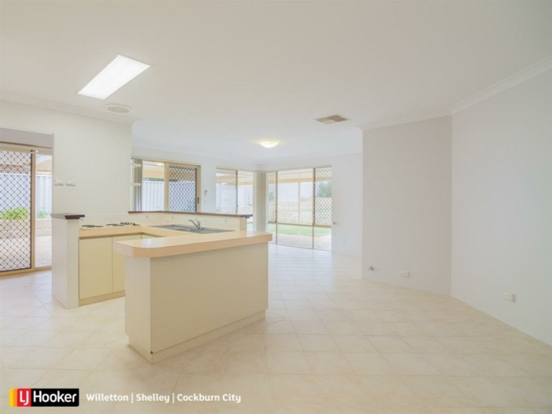 165 Elderberry Drive, South Lake WA 6164