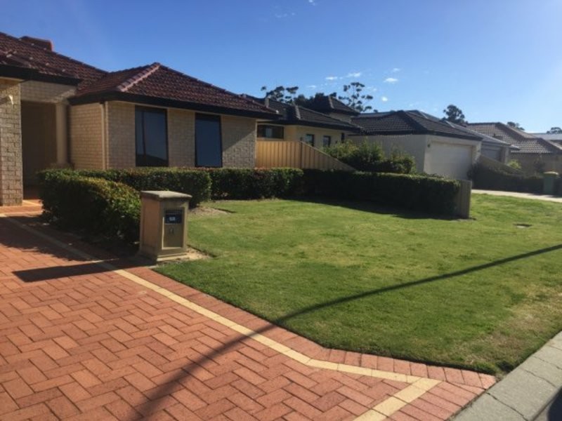 4 Tarn Drive, Canning Vale WA 6155