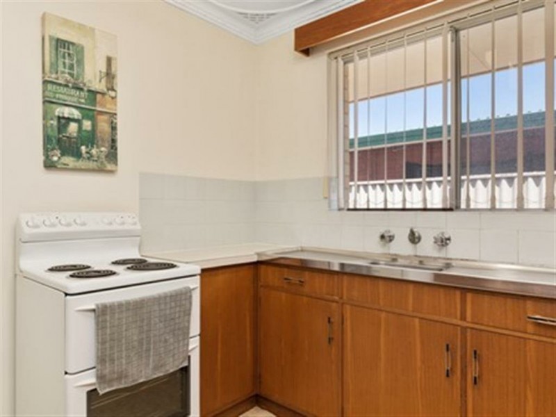 27a Mandora Way, Riverton WA 6148