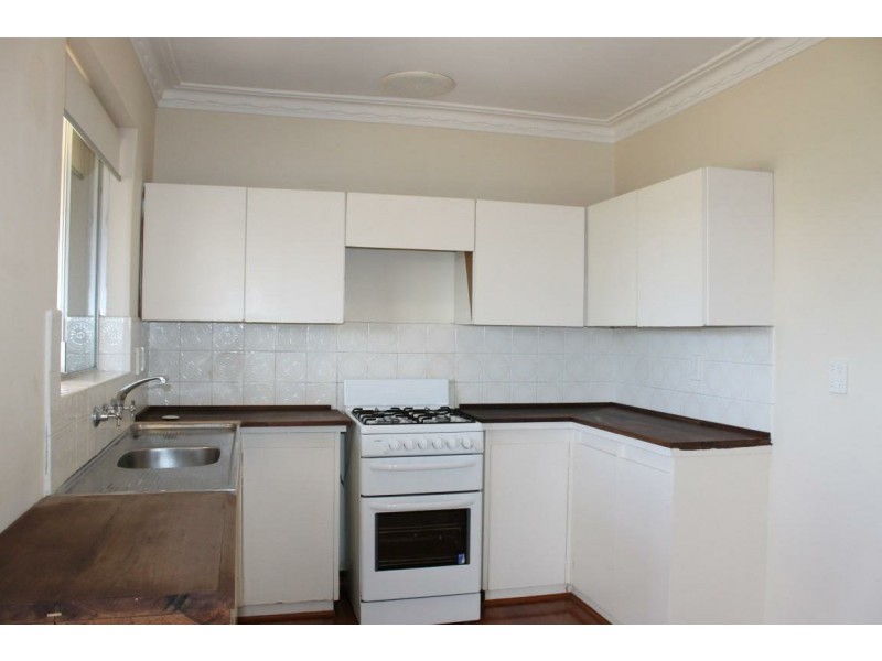 16 Birbeck Way, Spearwood WA 6163