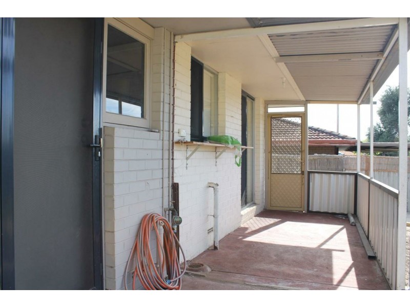 16 Birbeck Way, Spearwood WA 6163