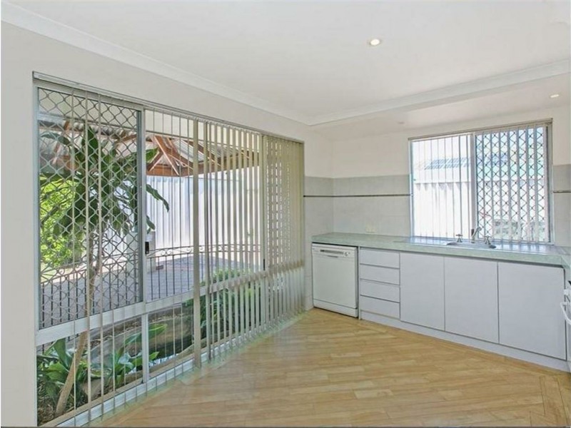 128 Dalrymple Drive, Leda WA 6170