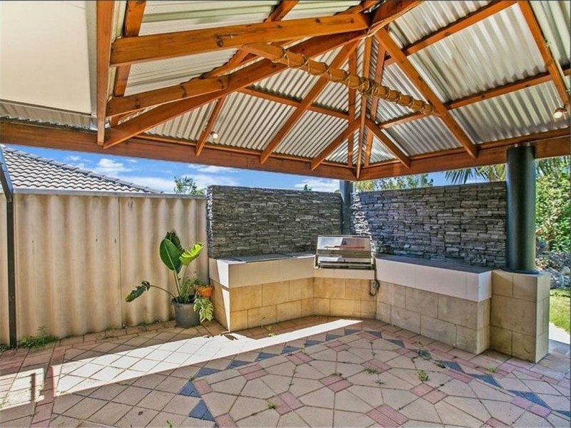 128 Dalrymple Drive, Leda WA 6170