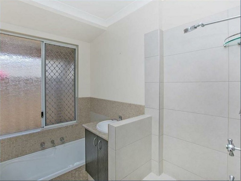 128 Dalrymple Drive, Leda WA 6170