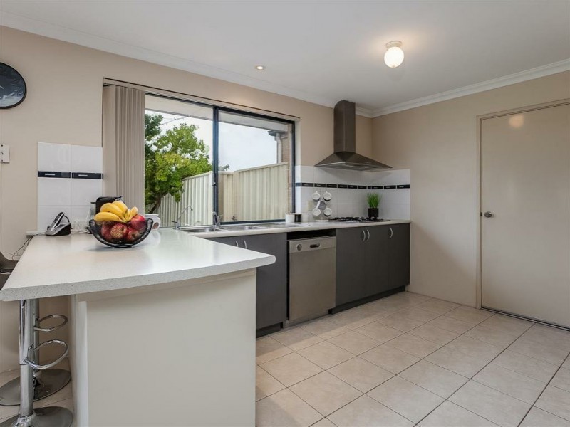 71 Miltona Drive, Secret Harbour WA 6173