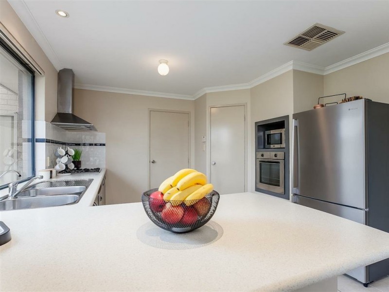 71 Miltona Drive, Secret Harbour WA 6173