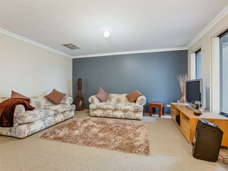 71 Miltona Drive, Secret Harbour WA 6173