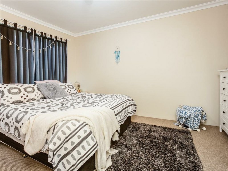 71 Miltona Drive, Secret Harbour WA 6173