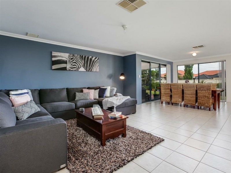 71 Miltona Drive, Secret Harbour WA 6173