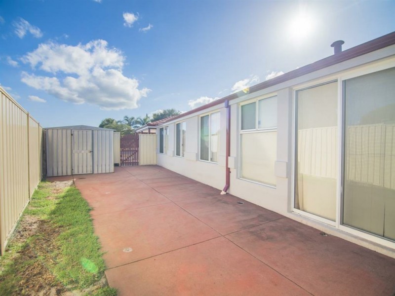 2 Marie Court, Atwell WA 6164