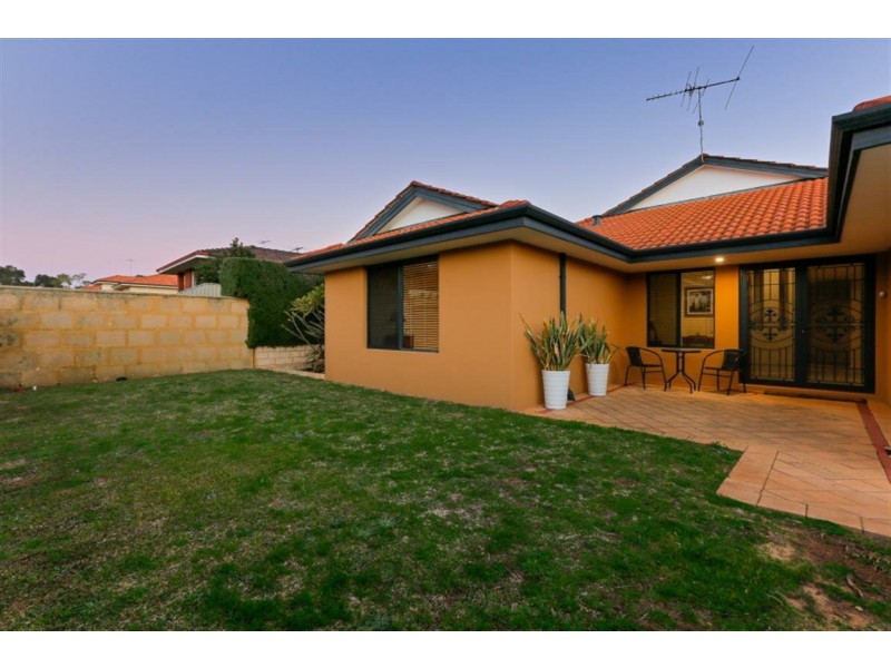 17 Barrington Street, Munster WA 6166