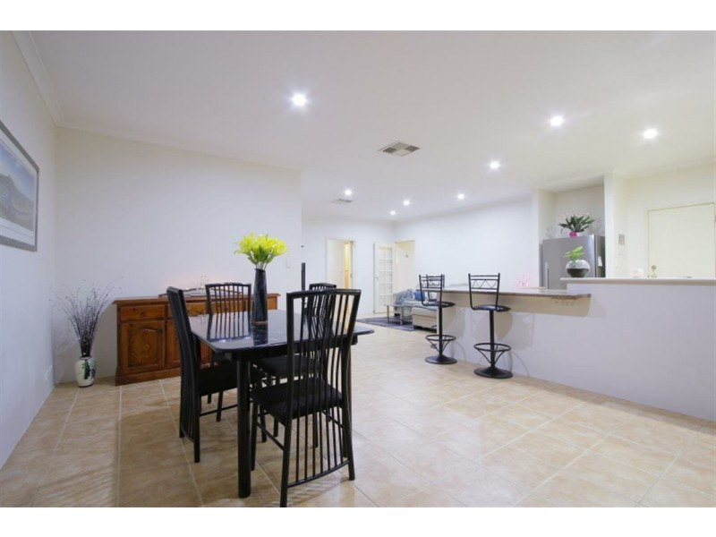 13 Bilcich Gardens, Spearwood WA 6163