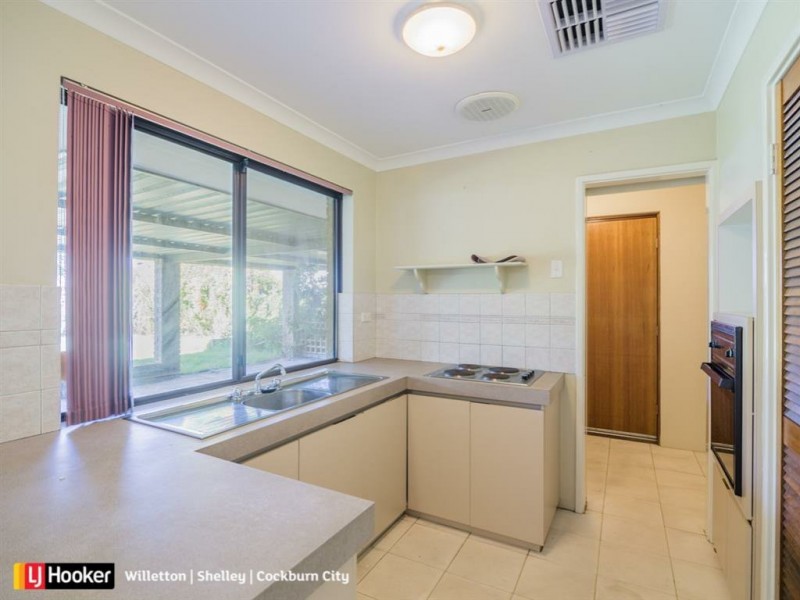 12 Eildon Court, South Lake WA 6164