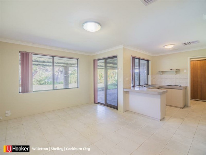 12 Eildon Court, South Lake WA 6164