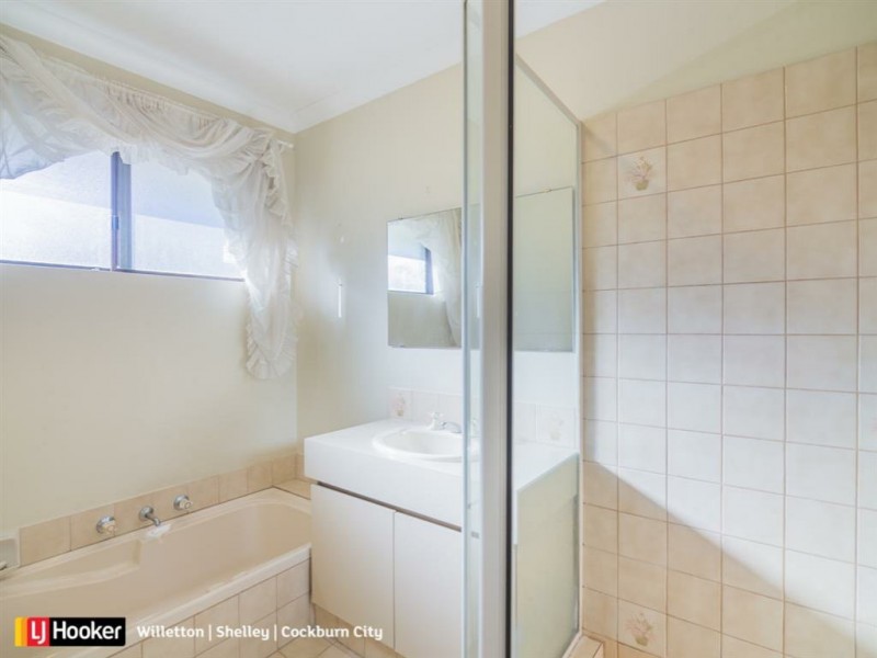 12 Eildon Court, South Lake WA 6164