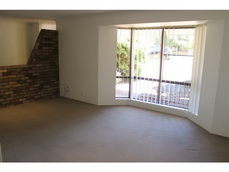 102 Elderberry Drive, South Lake WA 6164