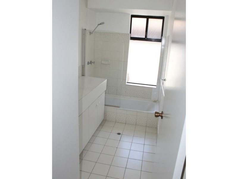 102 Elderberry Drive, South Lake WA 6164