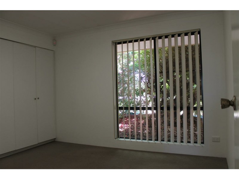 102 Elderberry Drive, South Lake WA 6164