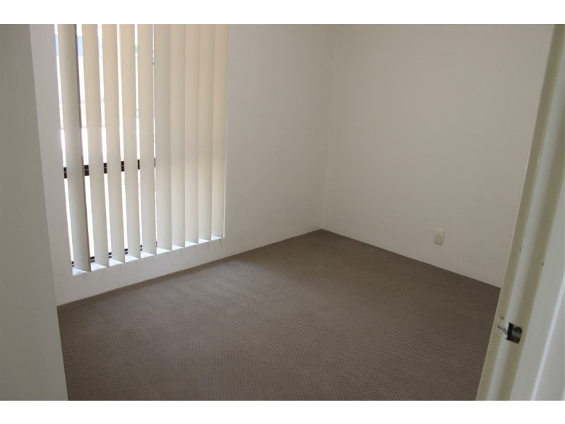 102 Elderberry Drive, South Lake WA 6164