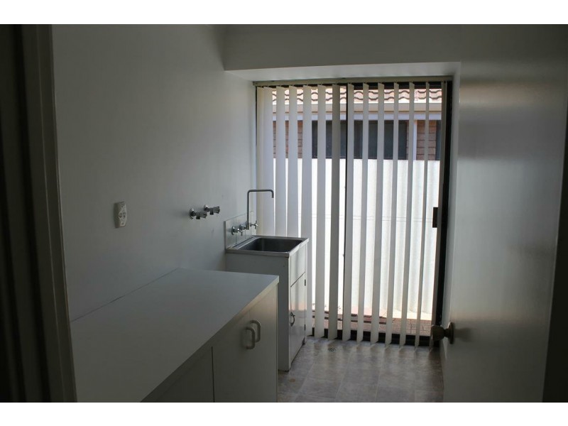 102 Elderberry Drive, South Lake WA 6164