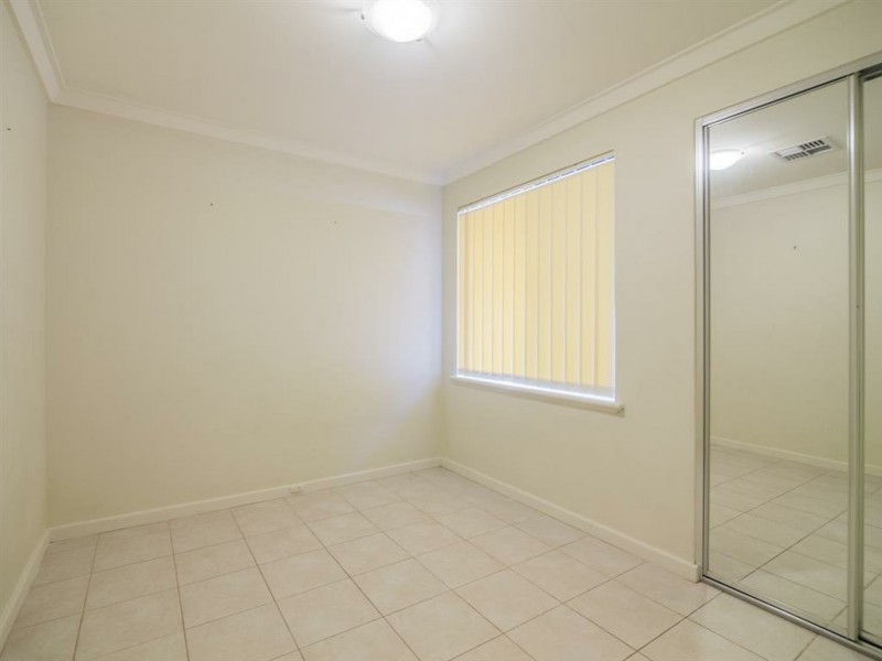 6 Steinbeck Place, Spearwood WA 6163