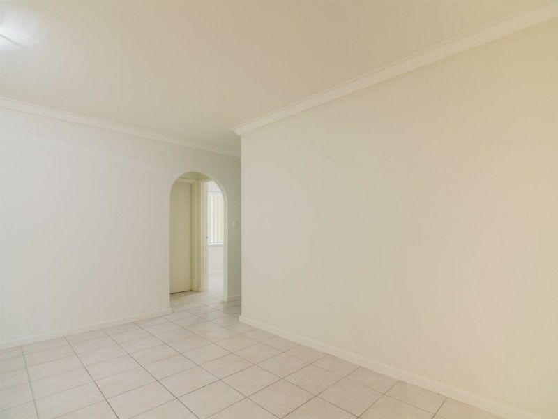 6 Steinbeck Place, Spearwood WA 6163