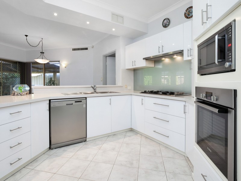 7 Ross Road, Kardinya WA 6163