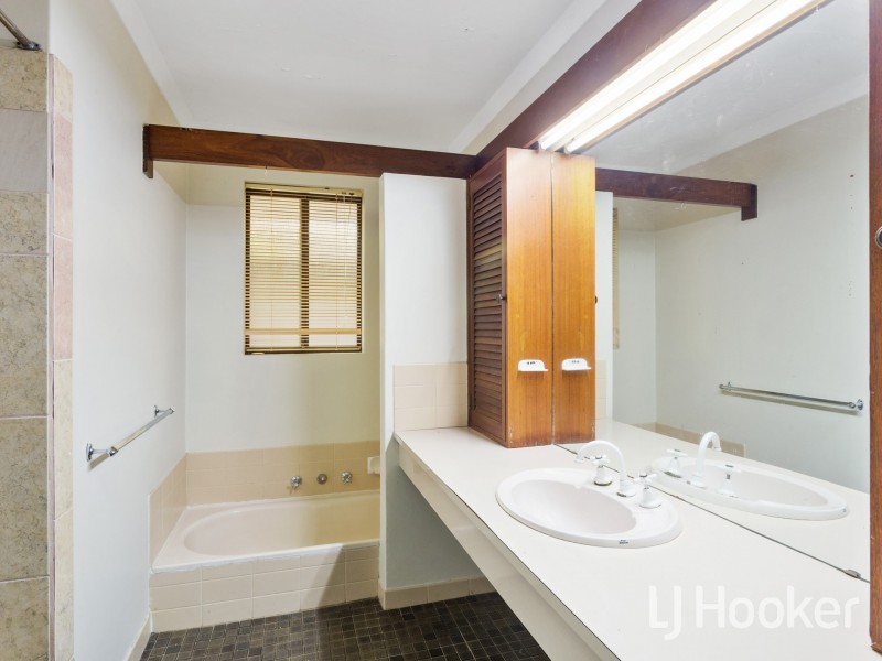 5 Merley Way, Parkwood WA 6147