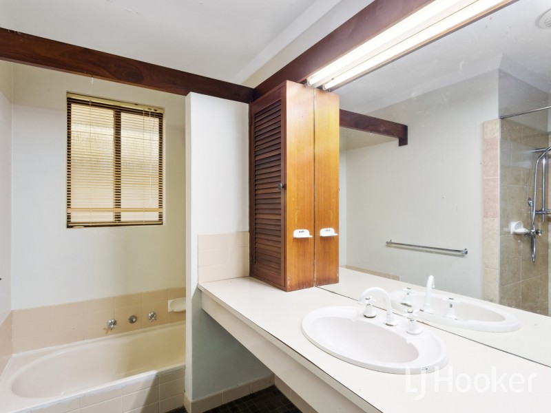 5 Merley Way, Parkwood WA 6147